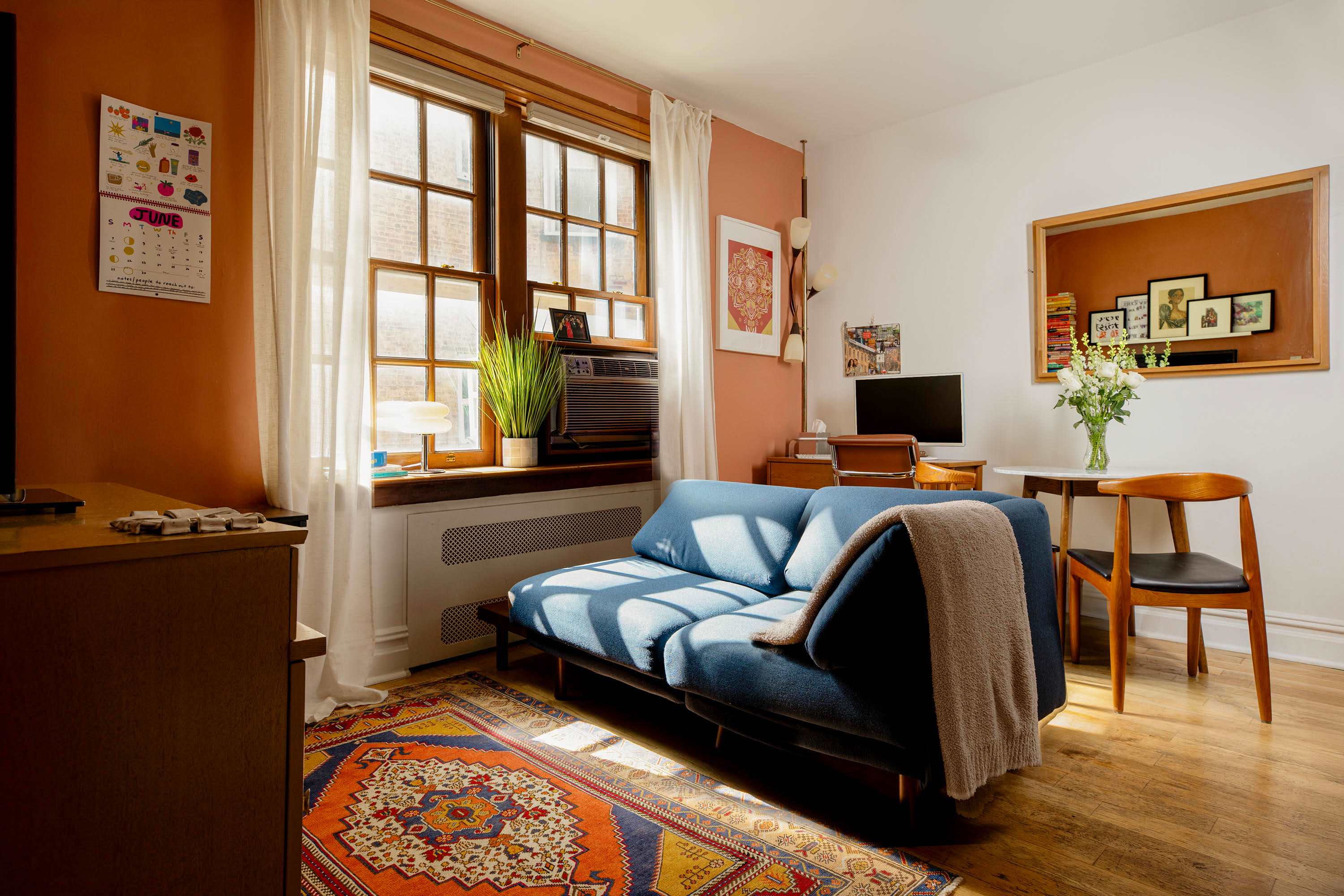 A 250-Square-Foot Rental Makes a Strong Case for Ignoring Small-Space Rules